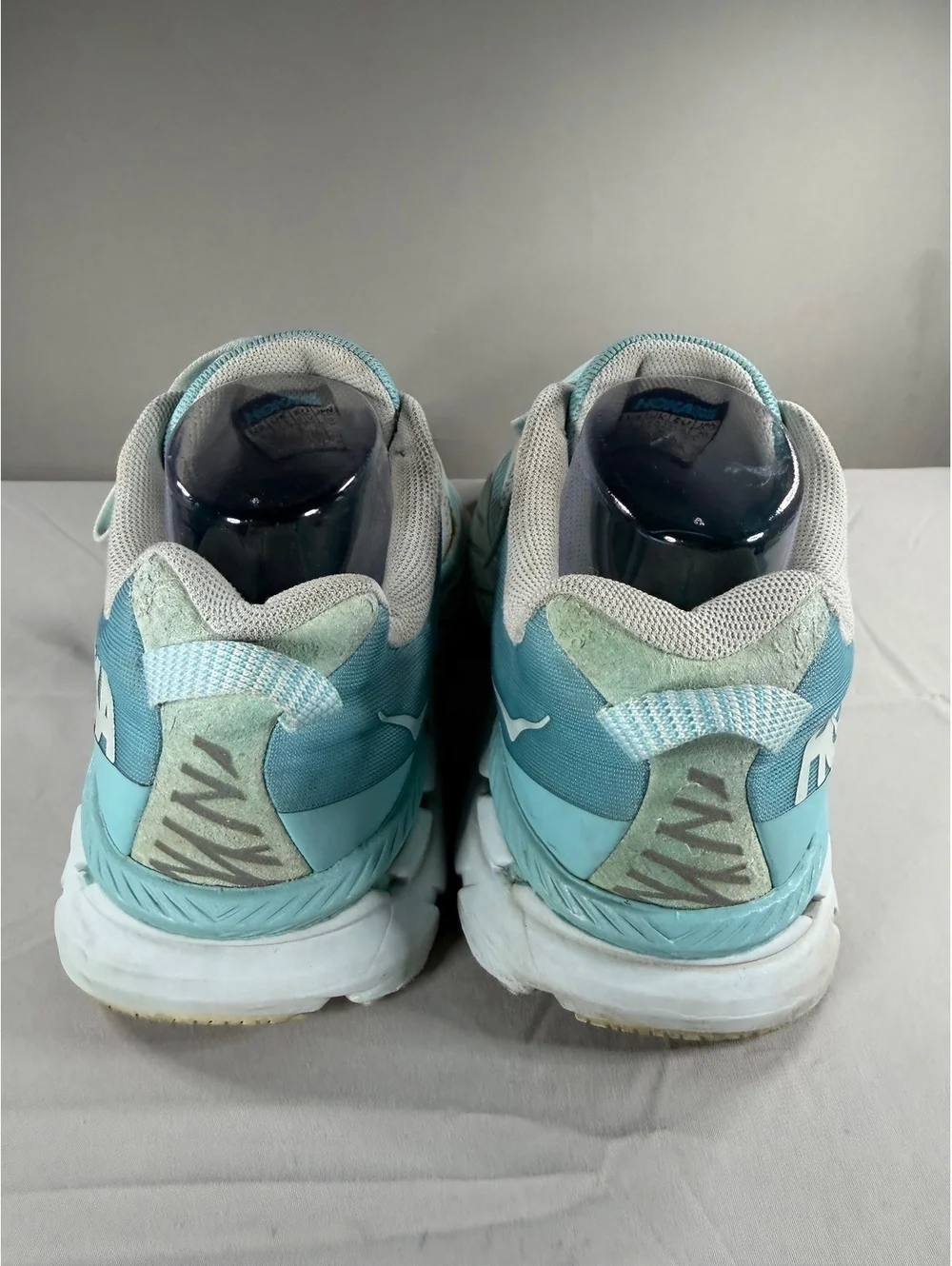 Hoka One One Women's Running Shoes Size 9 Light Blue White